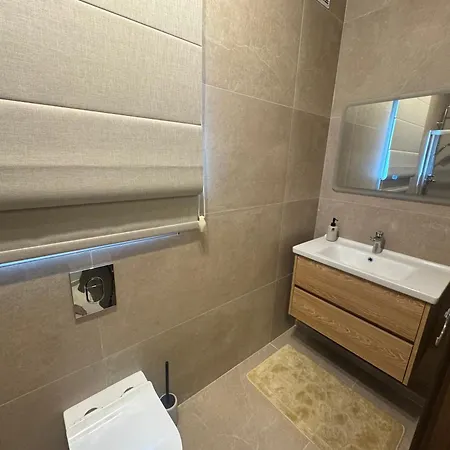 Elegant With Private Terrace And Bathroom Accommodatie bij particulieren *